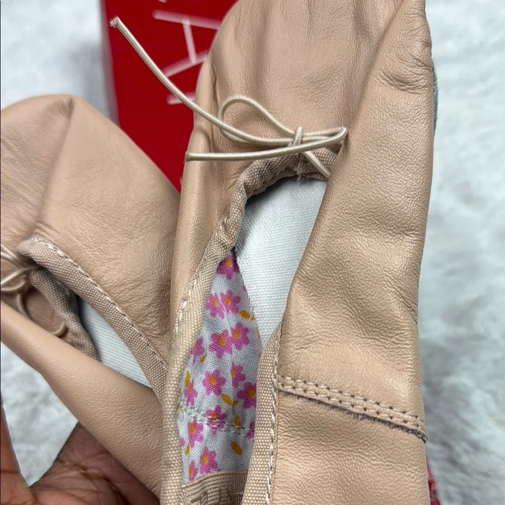 Capezio Kids Ballet Shoes in Tan